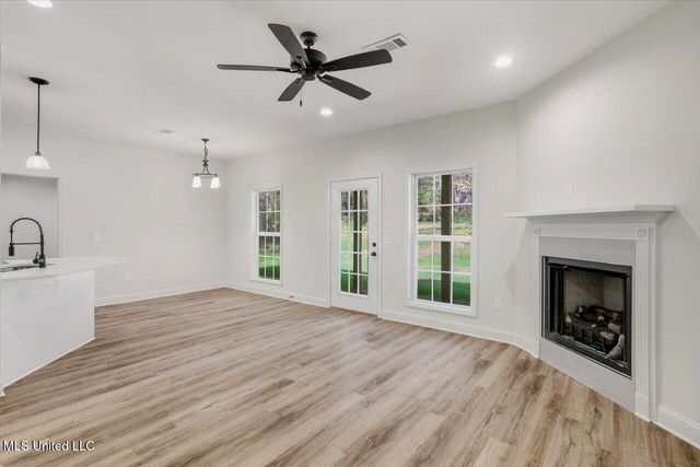 711 E Leake Street, Clinton, MS 39056