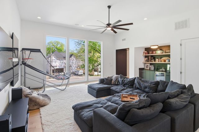 1805 Shackleford Rd, Nashville, TN 37215