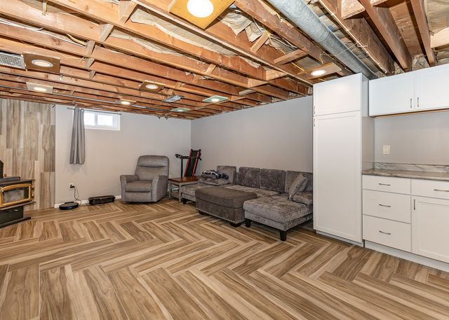 505 Highview Drive, Clinton, IA 52372