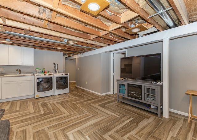 505 Highview Drive, Clinton, IA 52372