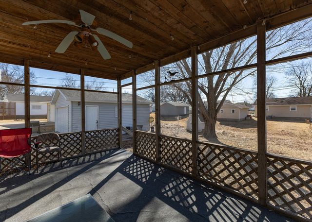 505 Highview Drive, Clinton, IA 52372