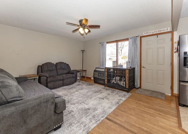 505 Highview Drive, Clinton, IA 52372