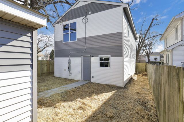 1705 Lexington Avenue, Columbus, OH 43211