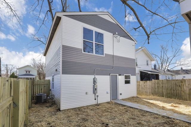 1705 Lexington Avenue, Columbus, OH 43211