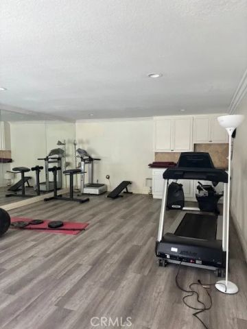 7035 Woodley 113, Van Nuys, CA 91406