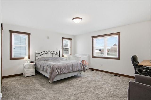 4919 Woodlands Drive, Eau Claire, WI 54703