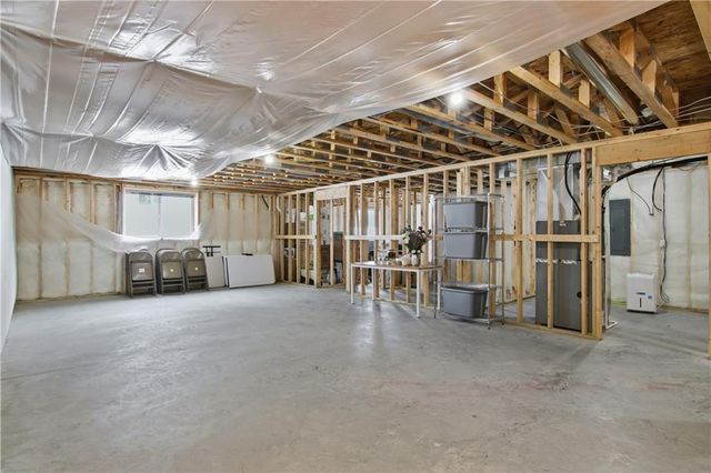 4919 Woodlands Drive, Eau Claire, WI 54703