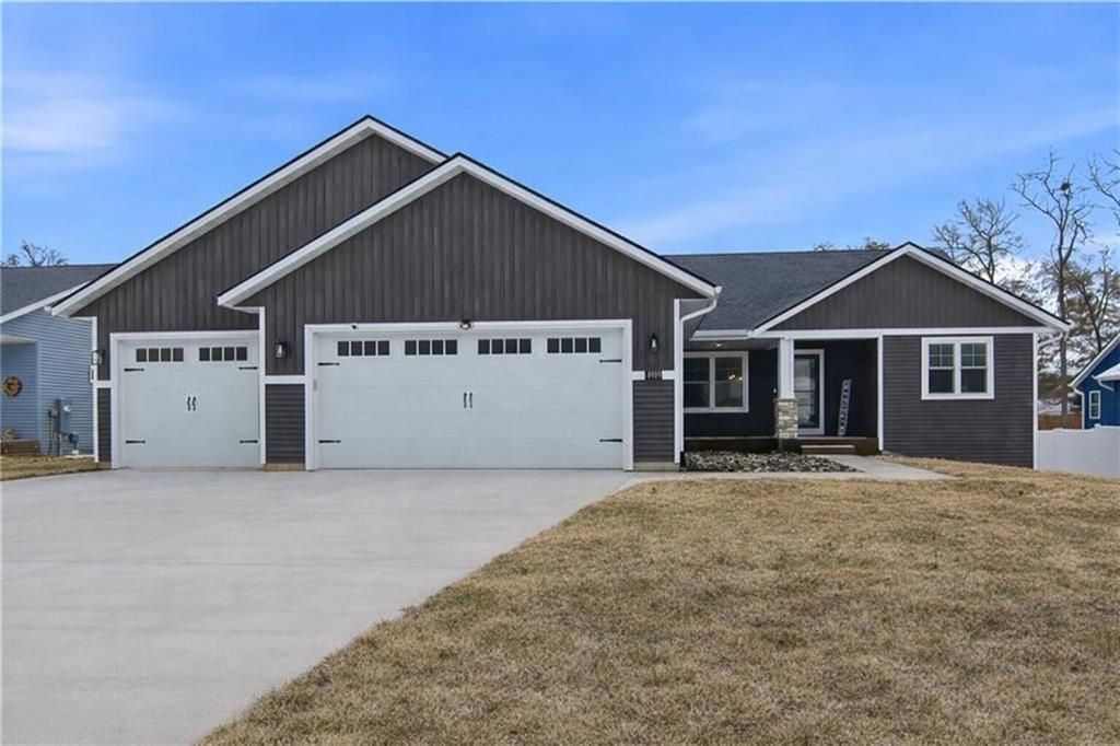 4919 Woodlands Drive, Eau Claire, WI 54703