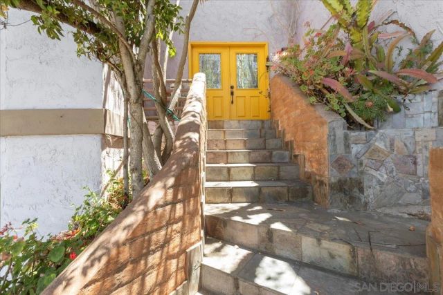 8621 Golf Drive, Spring Valley, CA 91977