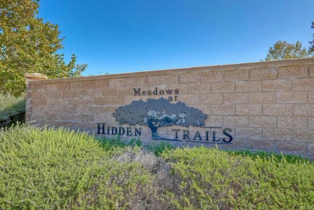3225 Hidden Estate Lane, Escondido, CA 92027