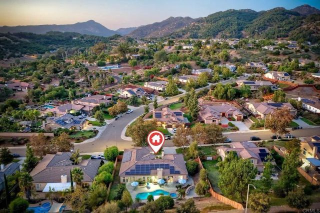 3225 Hidden Estate Lane, Escondido, CA 92027