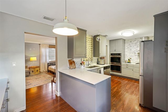 500 NW 120th St, Miami, FL 33168