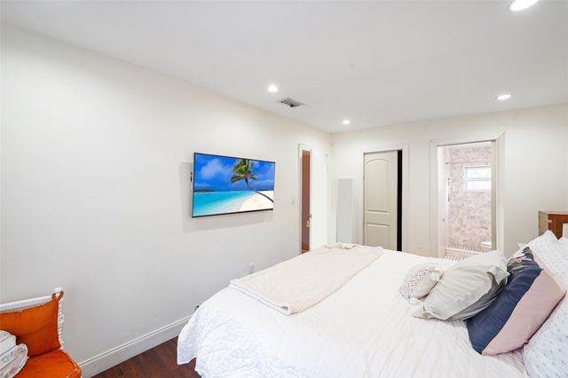 500 NW 120th St, Miami, FL 33168