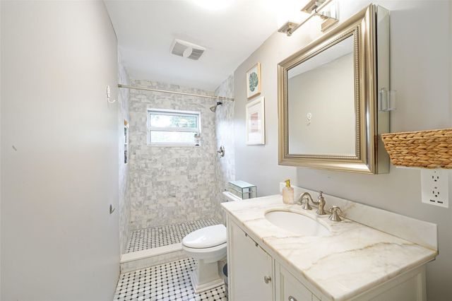 500 NW 120th St, Miami, FL 33168