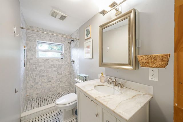 500 NW 120th St, Miami, FL 33168