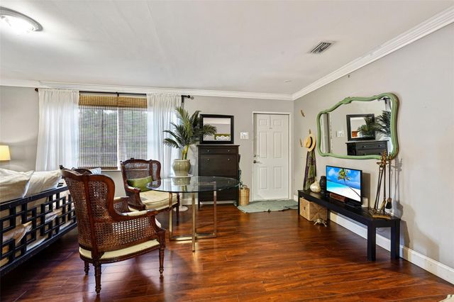 500 NW 120th St, Miami, FL 33168