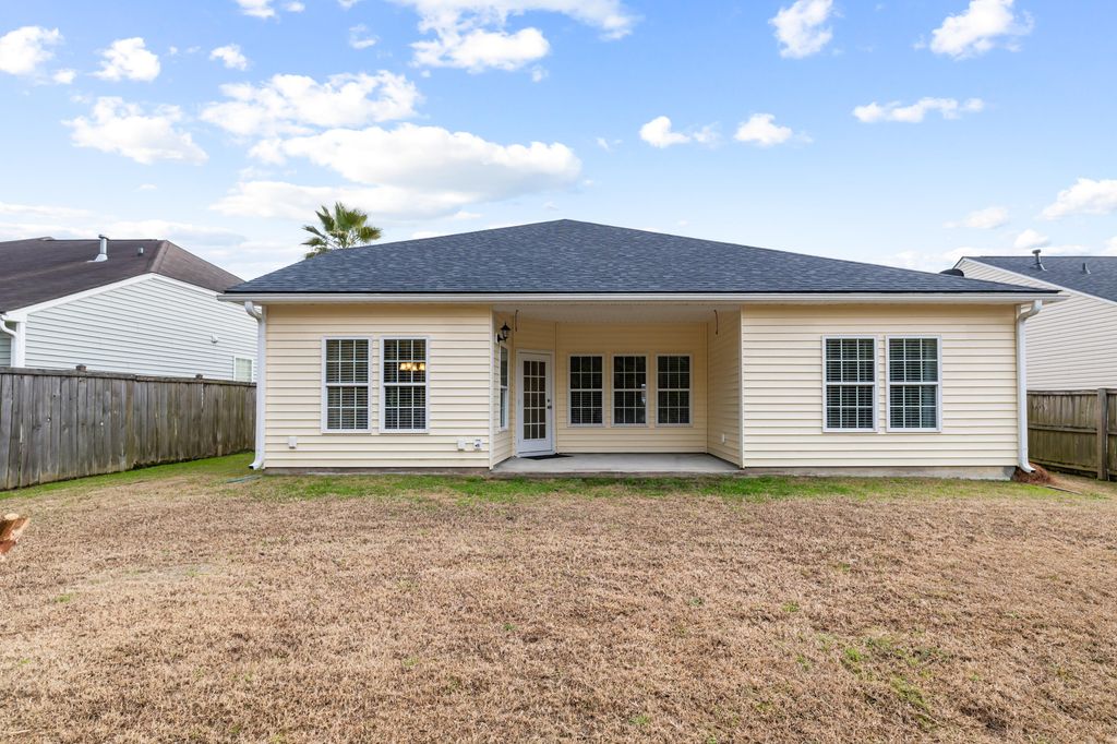 Image 35 of property listing at 5088 Timicuan Way, Summerville, SC 29485