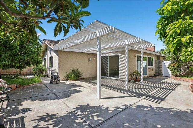 5 Poinsettia, Irvine, CA 92604