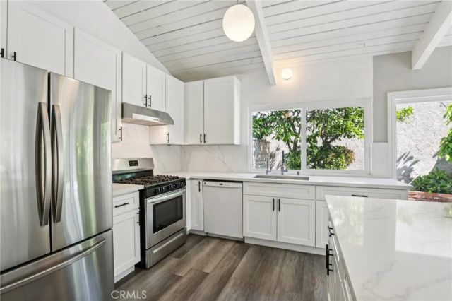 5 Poinsettia, Irvine, CA 92604