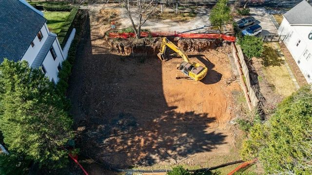 155 Huntington NE Road, Atlanta, GA 30309