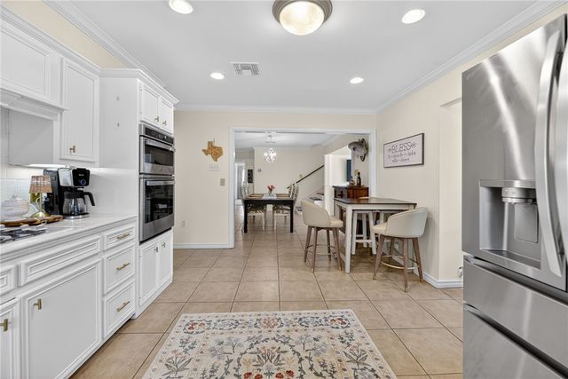 609 Peerman Pl, Corpus Christi, TX 78411