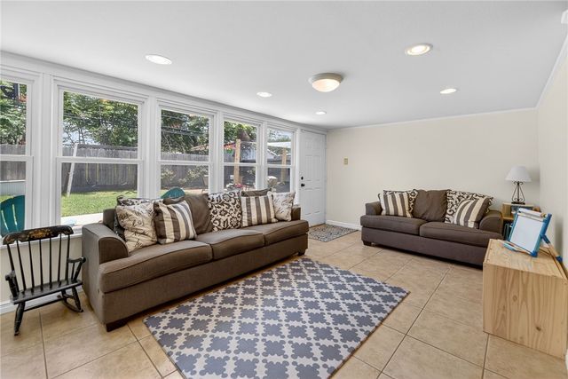 609 Peerman Pl, Corpus Christi, TX 78411