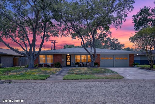 609 Peerman Pl, Corpus Christi, TX 78411