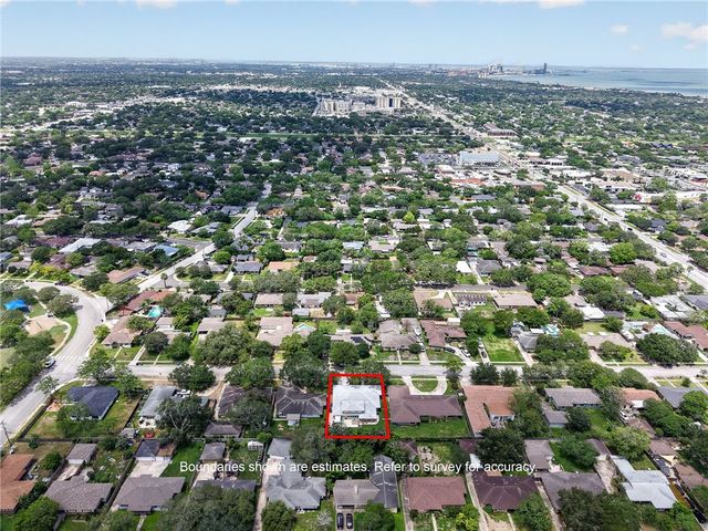 609 Peerman Pl, Corpus Christi, TX 78411