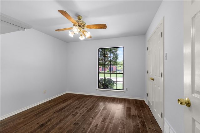 1408 Frenchmans Drive, Desoto, TX 75115