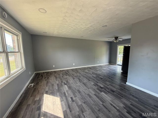 225 W 2nd Street, Cahokia, IL 62206