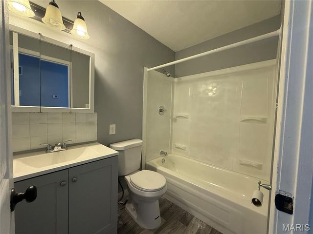 225 W 2nd Street, Cahokia, IL 62206