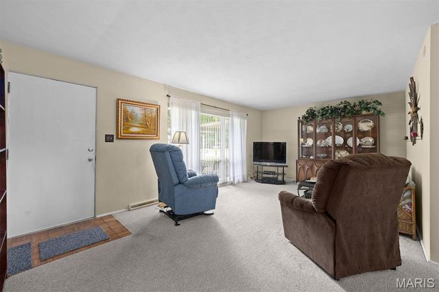34 Fenwood Drive, Belleville, IL 62220