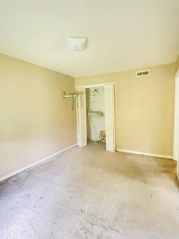 55 FALLING CREEK DR, North Little Rock, AR 72114