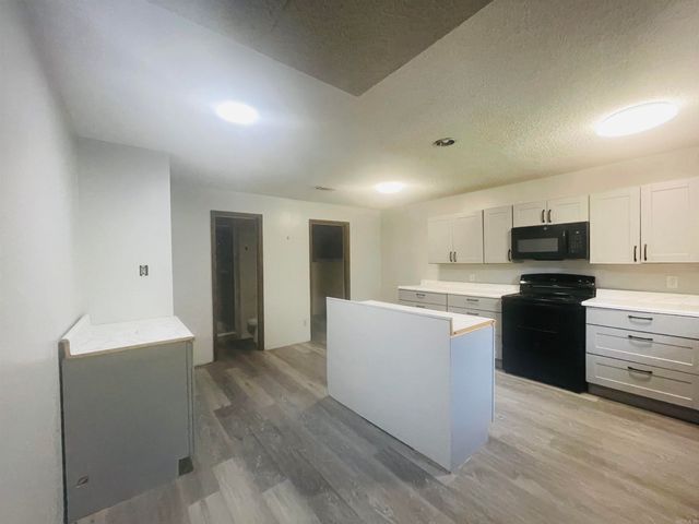 55 FALLING CREEK DR, North Little Rock, AR 72114