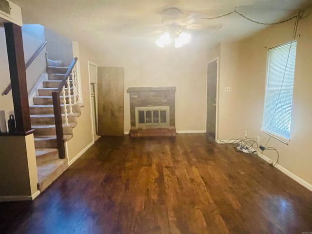 55 FALLING CREEK DR, North Little Rock, AR 72114