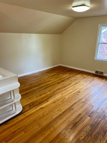 20313 Schoenherr Street, Detroit, MI 48205