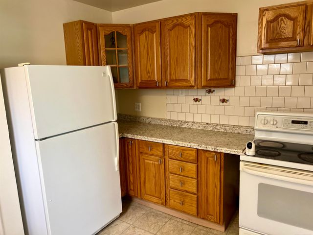 20313 Schoenherr Street, Detroit, MI 48205