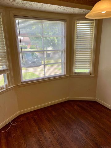 20313 Schoenherr Street, Detroit, MI 48205