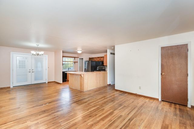 137 Raintree Road, Florence, KY 41042