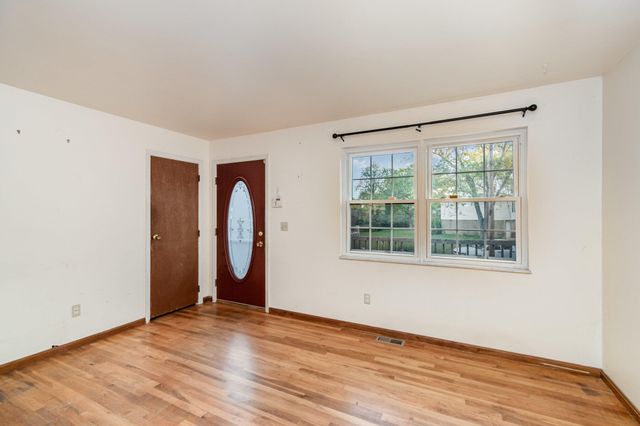 137 Raintree Road, Florence, KY 41042