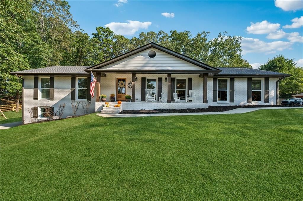 Image 1 of property listing at 2405 VIRGINIA HEIGHTS Drive, Cumming, GA 30041