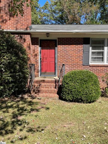 9 Forestdale Drive, Taylors, SC 29687