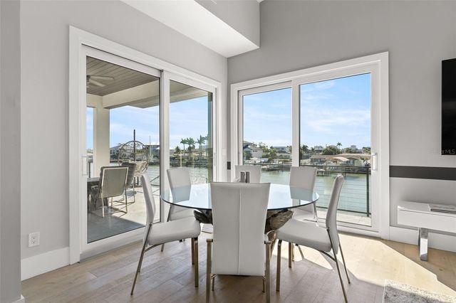 7966 1ST AVENUE S, St Petersburg, FL 33707