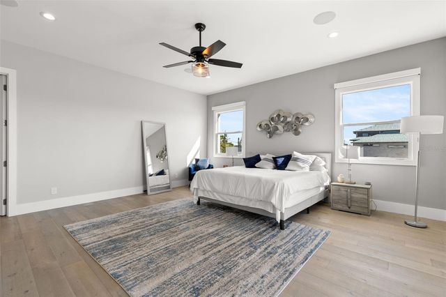 7966 1ST AVENUE S, St Petersburg, FL 33707