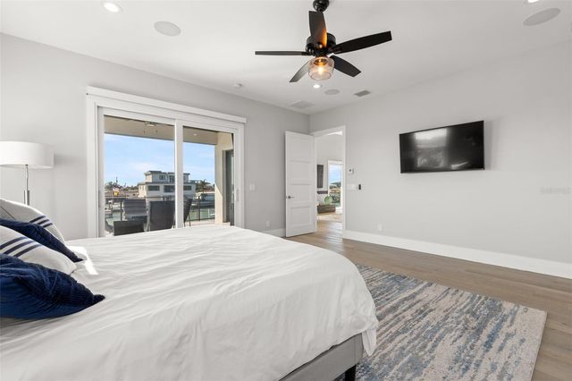 7966 1ST AVENUE S, St Petersburg, FL 33707