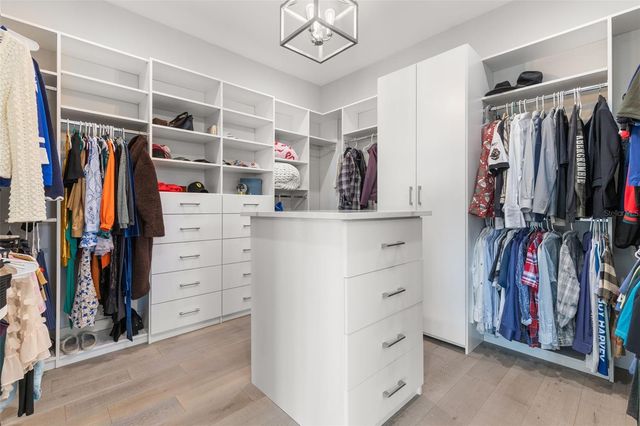 7966 1ST AVENUE S, St Petersburg, FL 33707