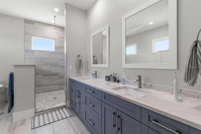 7966 1ST AVENUE S, St Petersburg, FL 33707