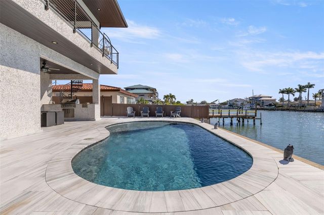 7966 1ST AVENUE S, St Petersburg, FL 33707