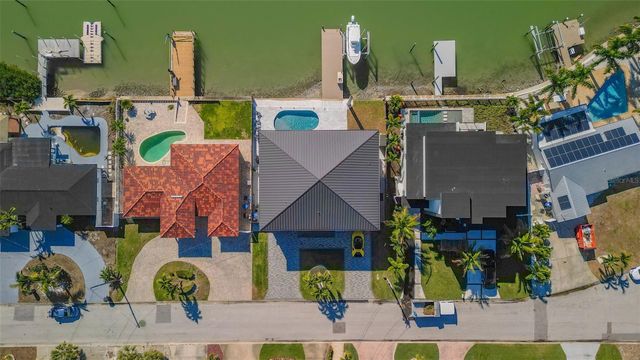 7966 1ST AVENUE S, St Petersburg, FL 33707