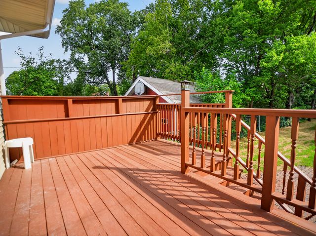 626 N Taylor Avenue, Oak Park, IL 60302